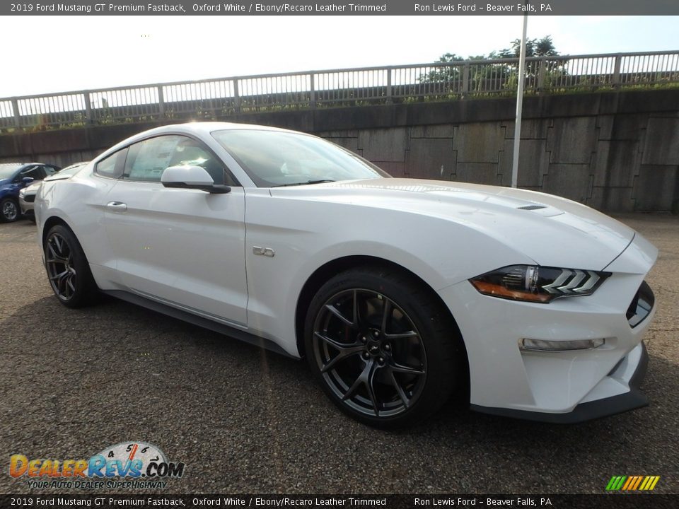 Oxford White 2019 Ford Mustang GT Premium Fastback Photo #9