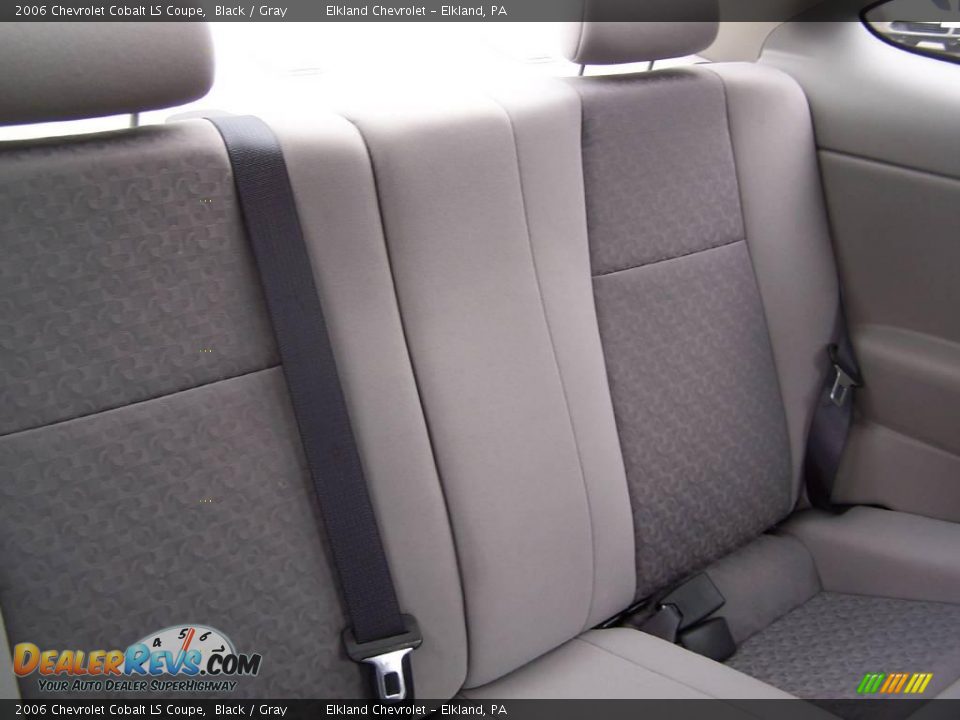 2006 Chevrolet Cobalt LS Coupe Black / Gray Photo #30