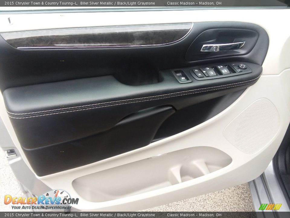 2015 Chrysler Town & Country Touring-L Billet Silver Metallic / Black/Light Graystone Photo #6