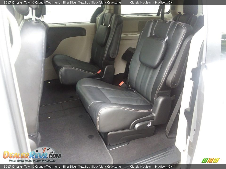 2015 Chrysler Town & Country Touring-L Billet Silver Metallic / Black/Light Graystone Photo #17