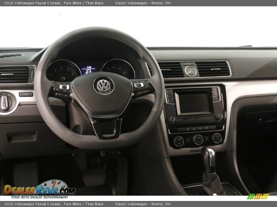 2016 Volkswagen Passat S Sedan Pure White / Titan Black Photo #6