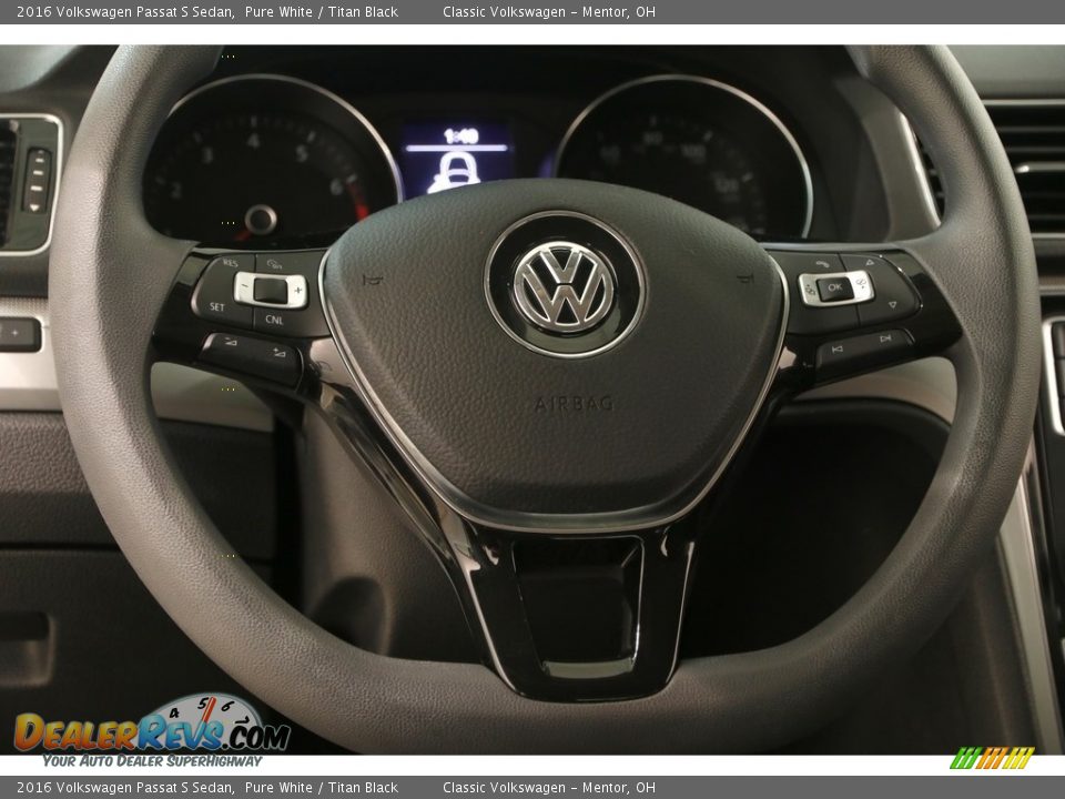 2016 Volkswagen Passat S Sedan Pure White / Titan Black Photo #7