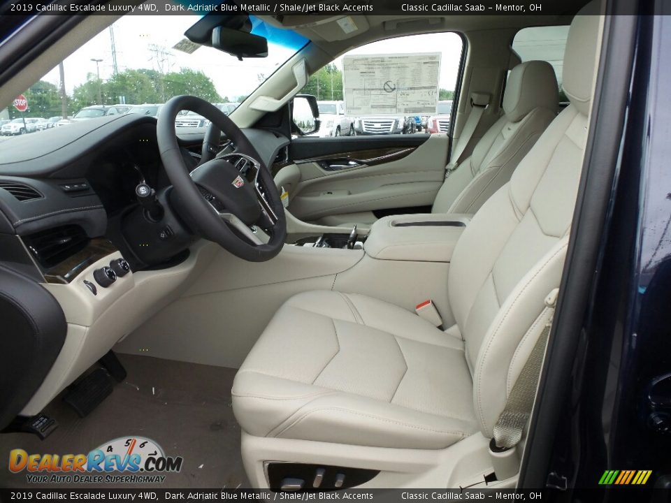 Shale/Jet Black Accents Interior - 2019 Cadillac Escalade Luxury 4WD Photo #3