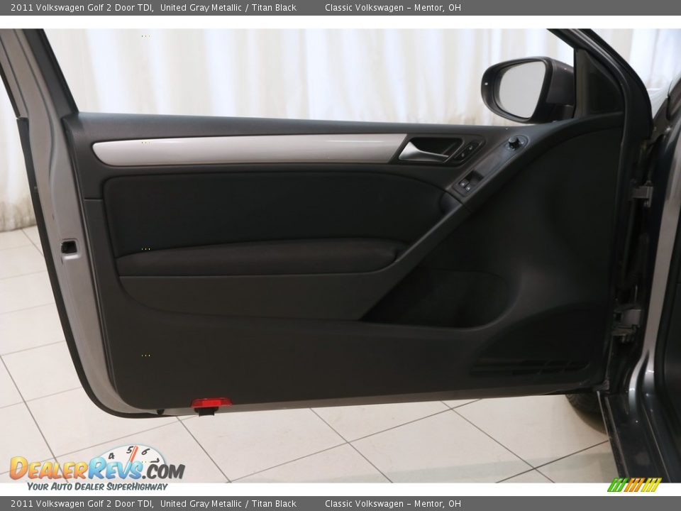 2011 Volkswagen Golf 2 Door TDI United Gray Metallic / Titan Black Photo #4