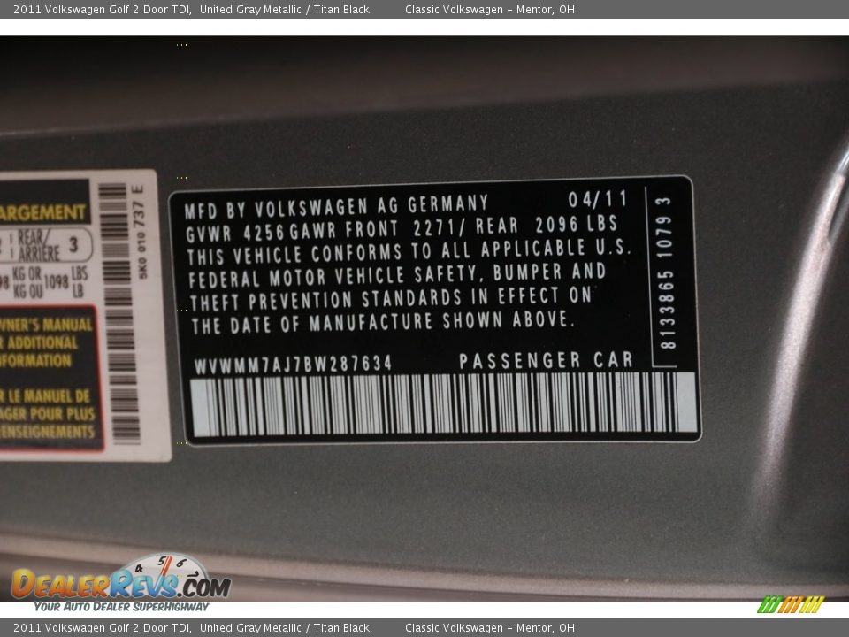 2011 Volkswagen Golf 2 Door TDI United Gray Metallic / Titan Black Photo #18
