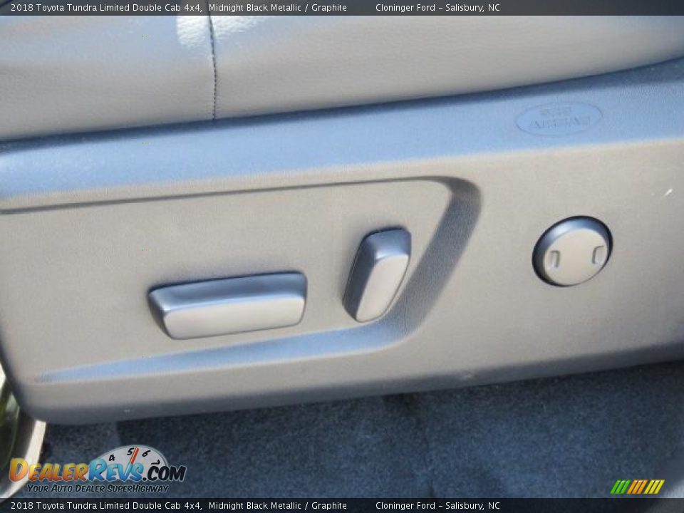 2018 Toyota Tundra Limited Double Cab 4x4 Midnight Black Metallic / Graphite Photo #8