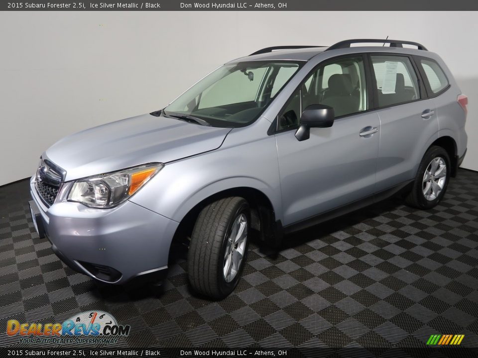 2015 Subaru Forester 2.5i Ice Silver Metallic / Black Photo #8
