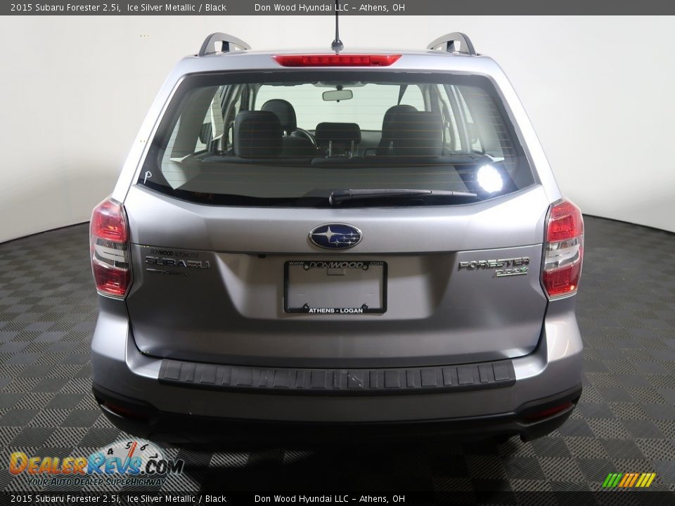 2015 Subaru Forester 2.5i Ice Silver Metallic / Black Photo #11