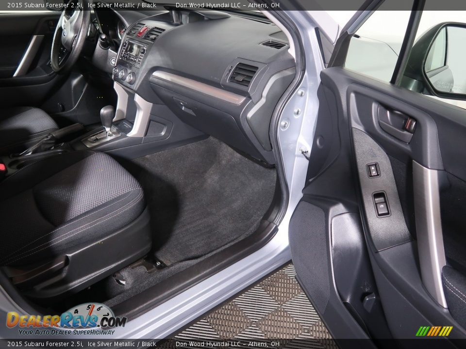 2015 Subaru Forester 2.5i Ice Silver Metallic / Black Photo #35