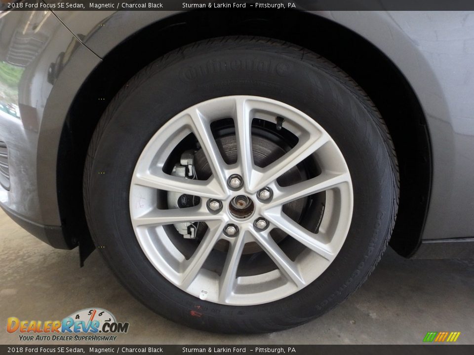 2018 Ford Focus SE Sedan Magnetic / Charcoal Black Photo #5