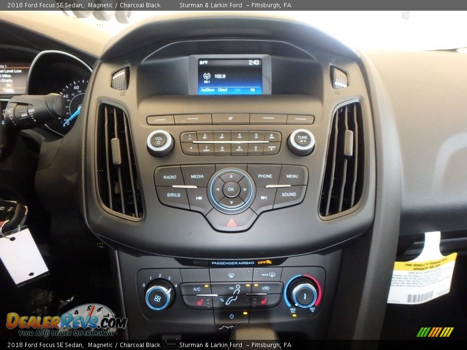 2018 Ford Focus SE Sedan Magnetic / Charcoal Black Photo #11