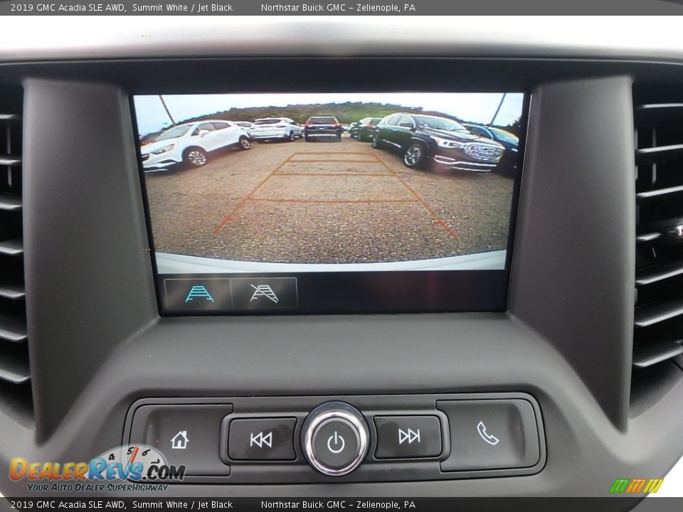 Controls of 2019 GMC Acadia SLE AWD Photo #20