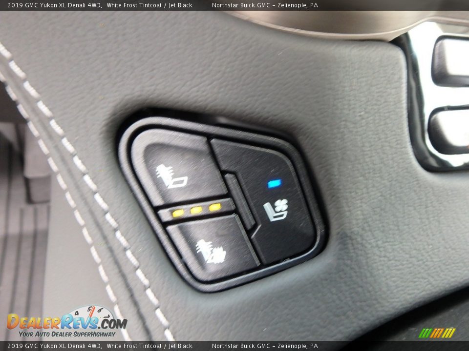 Controls of 2019 GMC Yukon XL Denali 4WD Photo #17