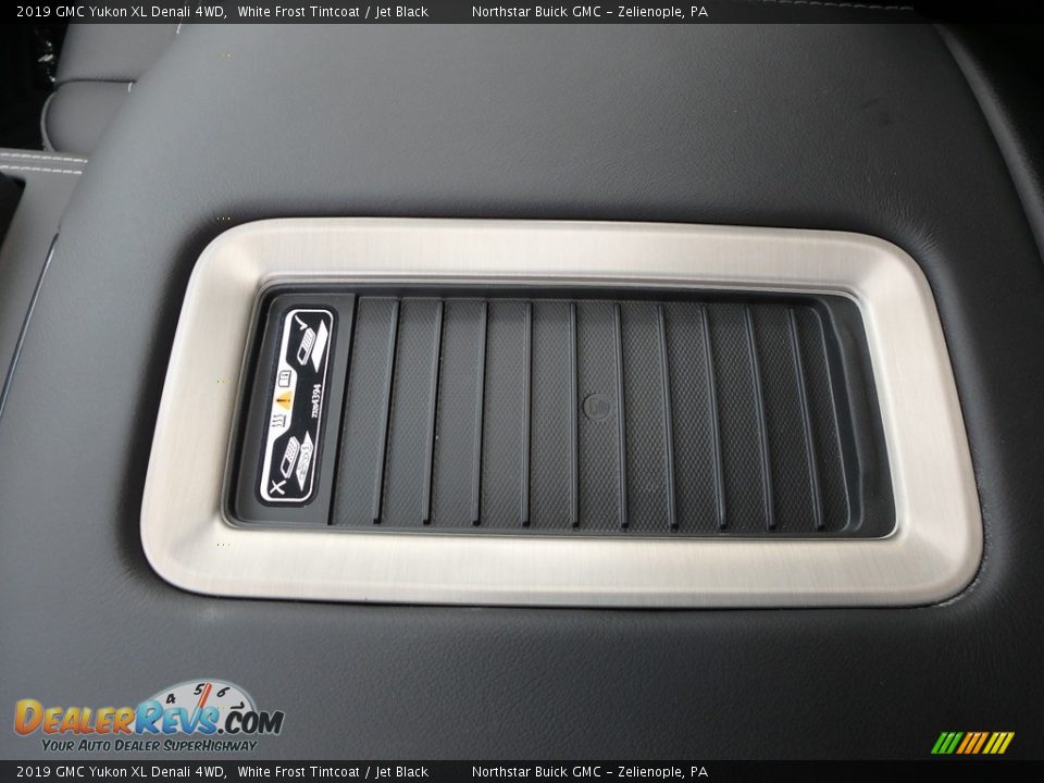 2019 GMC Yukon XL Denali 4WD White Frost Tintcoat / Jet Black Photo #20
