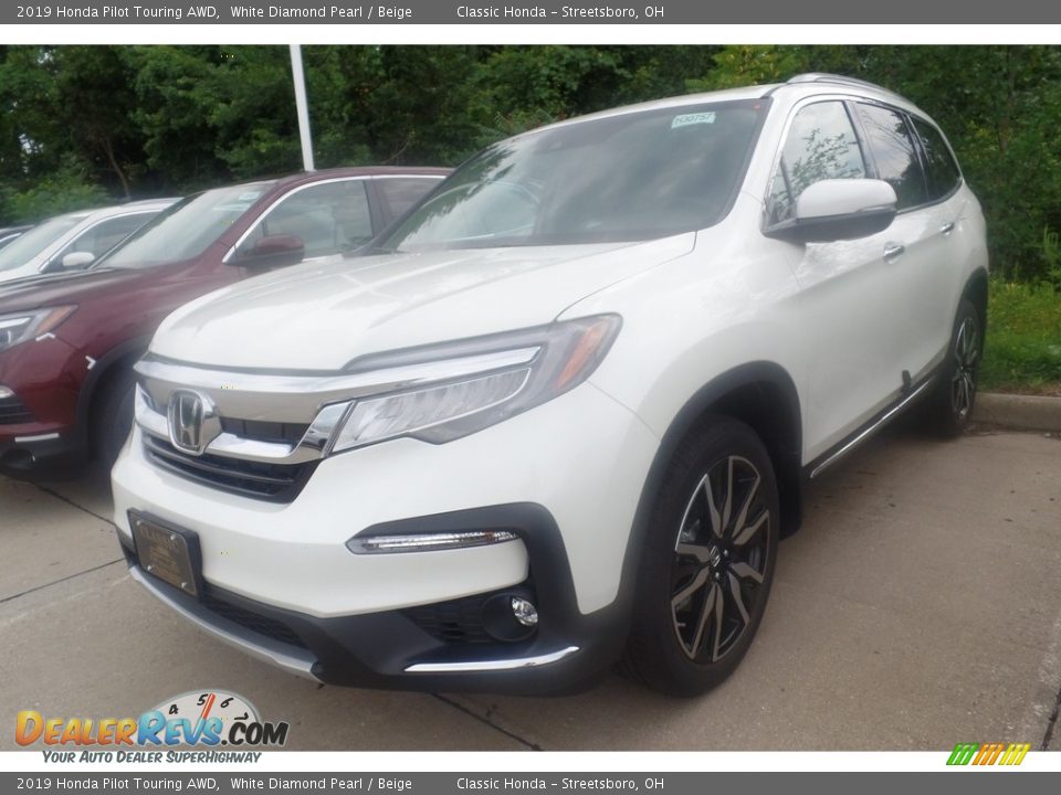 2019 Honda Pilot Touring AWD White Diamond Pearl / Beige Photo #1