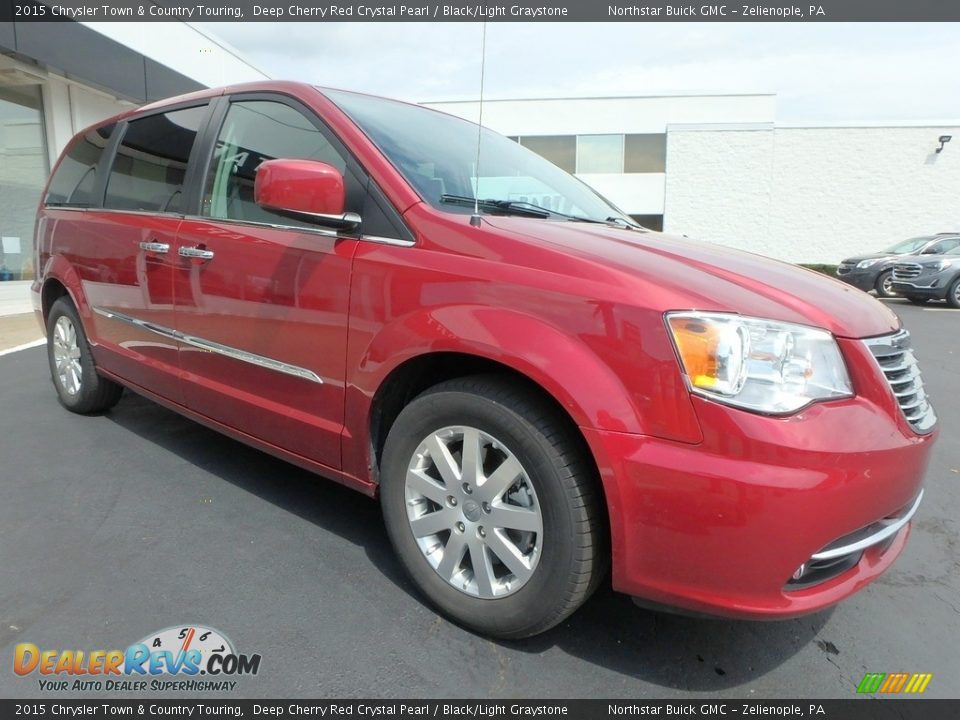 2015 Chrysler Town & Country Touring Deep Cherry Red Crystal Pearl / Black/Light Graystone Photo #4