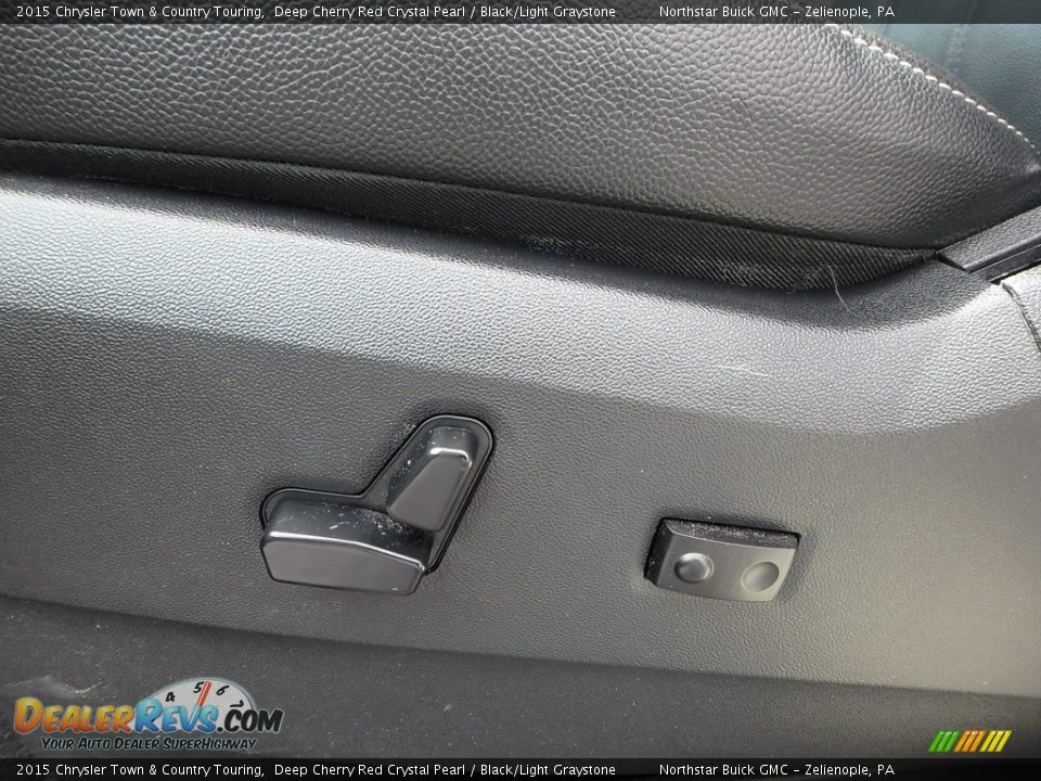 2015 Chrysler Town & Country Touring Deep Cherry Red Crystal Pearl / Black/Light Graystone Photo #22