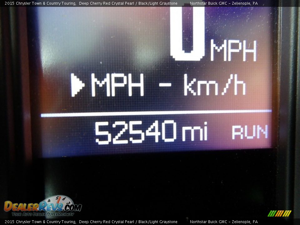 2015 Chrysler Town & Country Touring Deep Cherry Red Crystal Pearl / Black/Light Graystone Photo #25