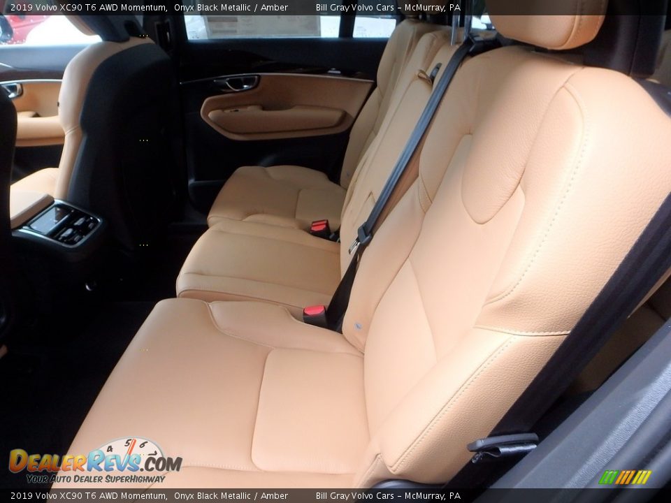2019 Volvo XC90 T6 AWD Momentum Onyx Black Metallic / Amber Photo #8