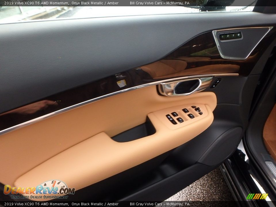 2019 Volvo XC90 T6 AWD Momentum Onyx Black Metallic / Amber Photo #11