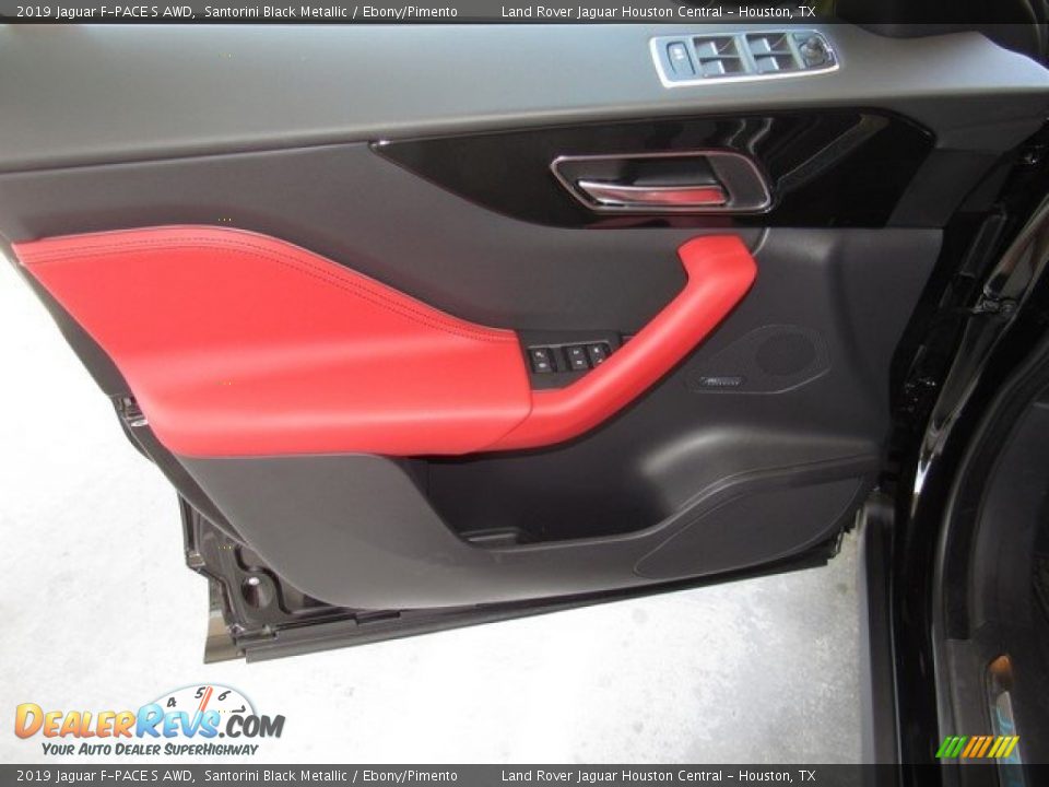 Door Panel of 2019 Jaguar F-PACE S AWD Photo #24