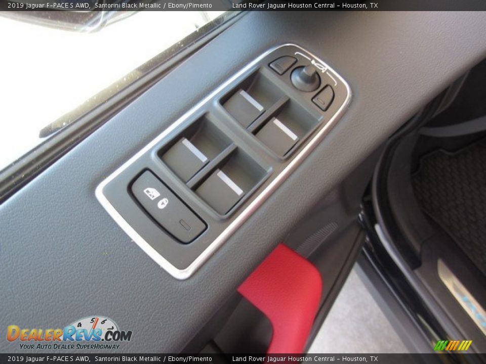 Controls of 2019 Jaguar F-PACE S AWD Photo #25