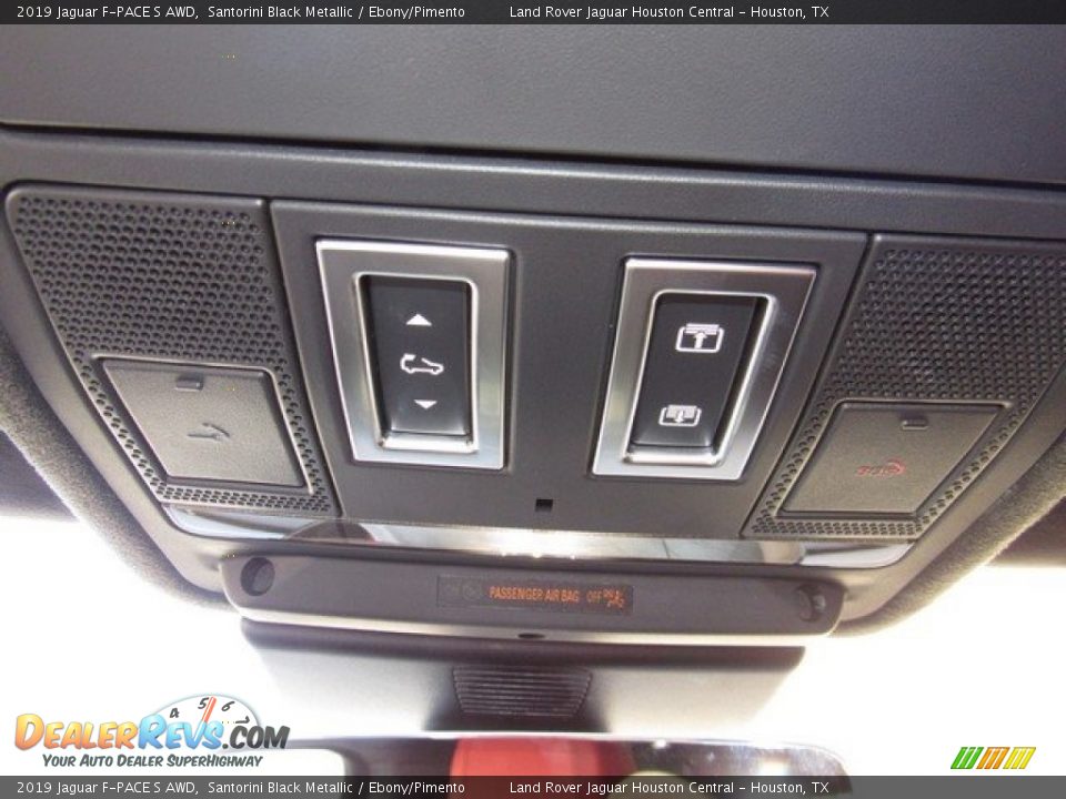 Controls of 2019 Jaguar F-PACE S AWD Photo #36