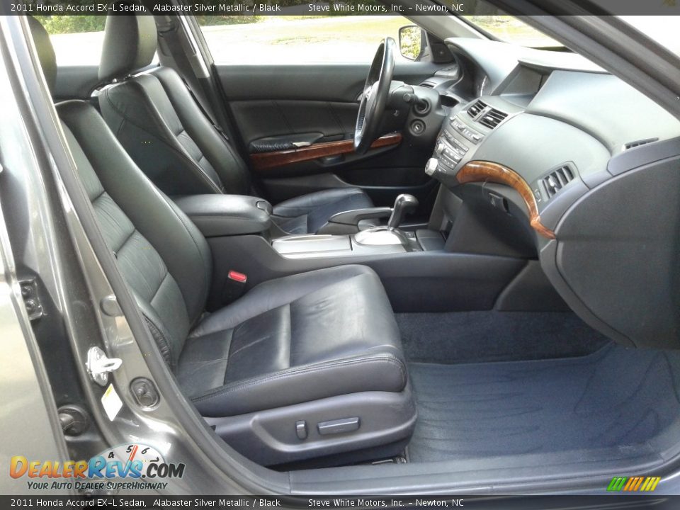2011 Honda Accord EX-L Sedan Alabaster Silver Metallic / Black Photo #14
