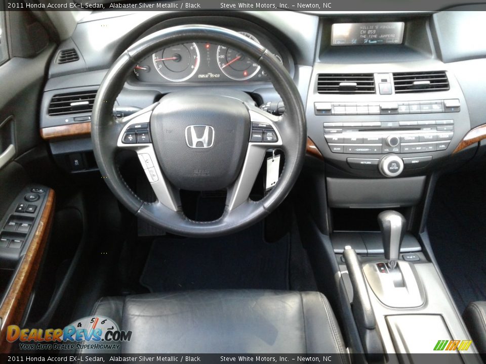 2011 Honda Accord EX-L Sedan Alabaster Silver Metallic / Black Photo #25