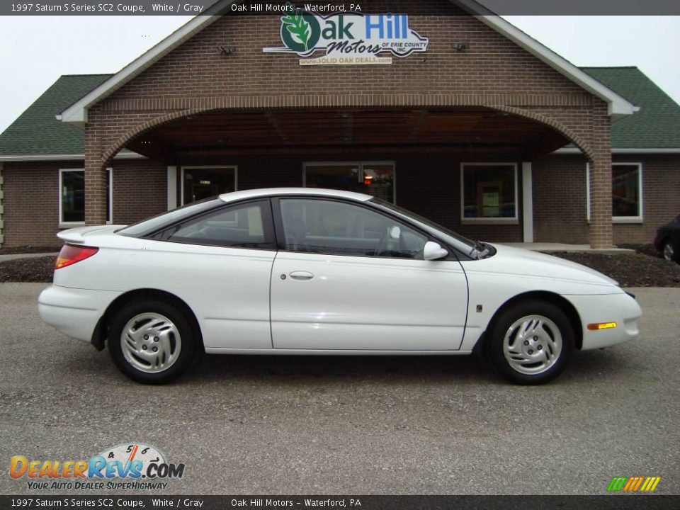 1997 Saturn S Series SC2 Coupe White / Gray Photo #1