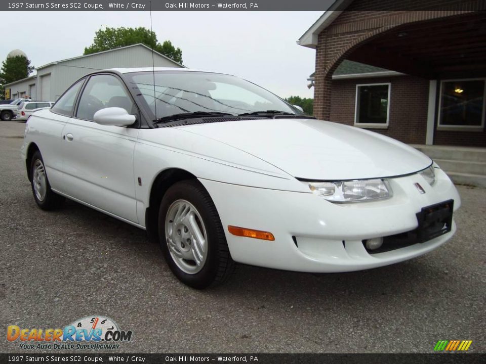 1997 Saturn S Series SC2 Coupe White / Gray Photo #2