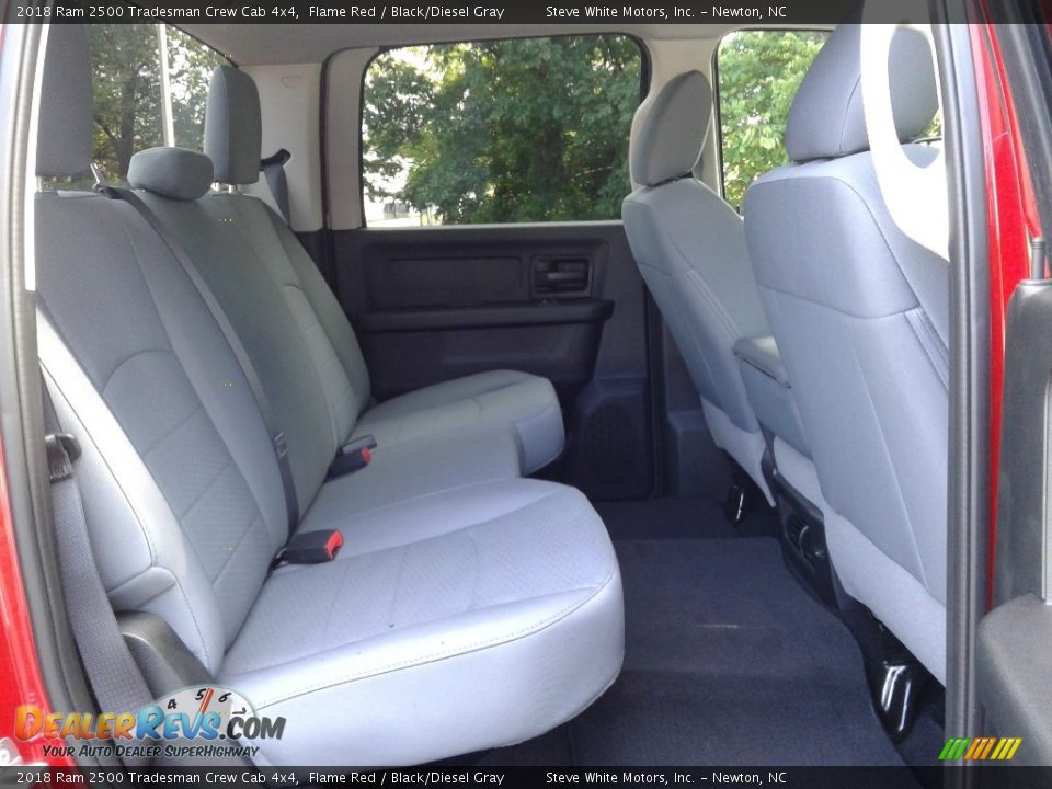2018 Ram 2500 Tradesman Crew Cab 4x4 Flame Red / Black/Diesel Gray Photo #13