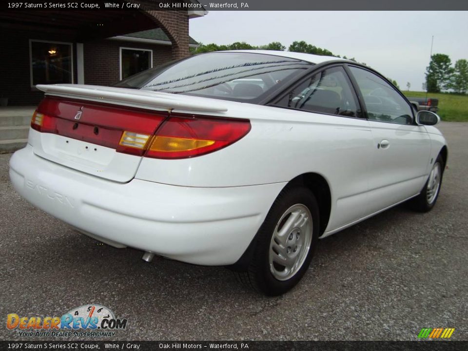 1997 Saturn S Series SC2 Coupe White / Gray Photo #3