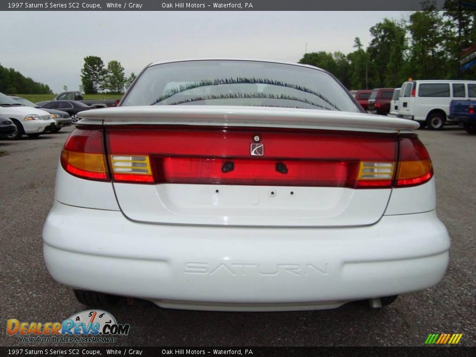 1997 Saturn S Series SC2 Coupe White / Gray Photo #5