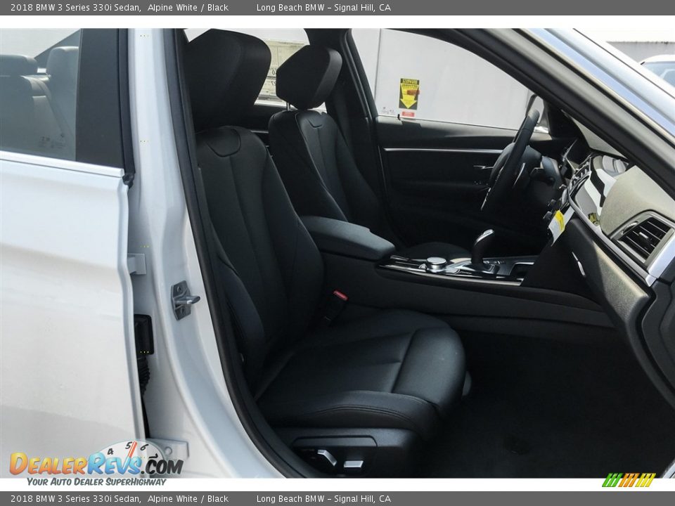 2018 BMW 3 Series 330i Sedan Alpine White / Black Photo #5