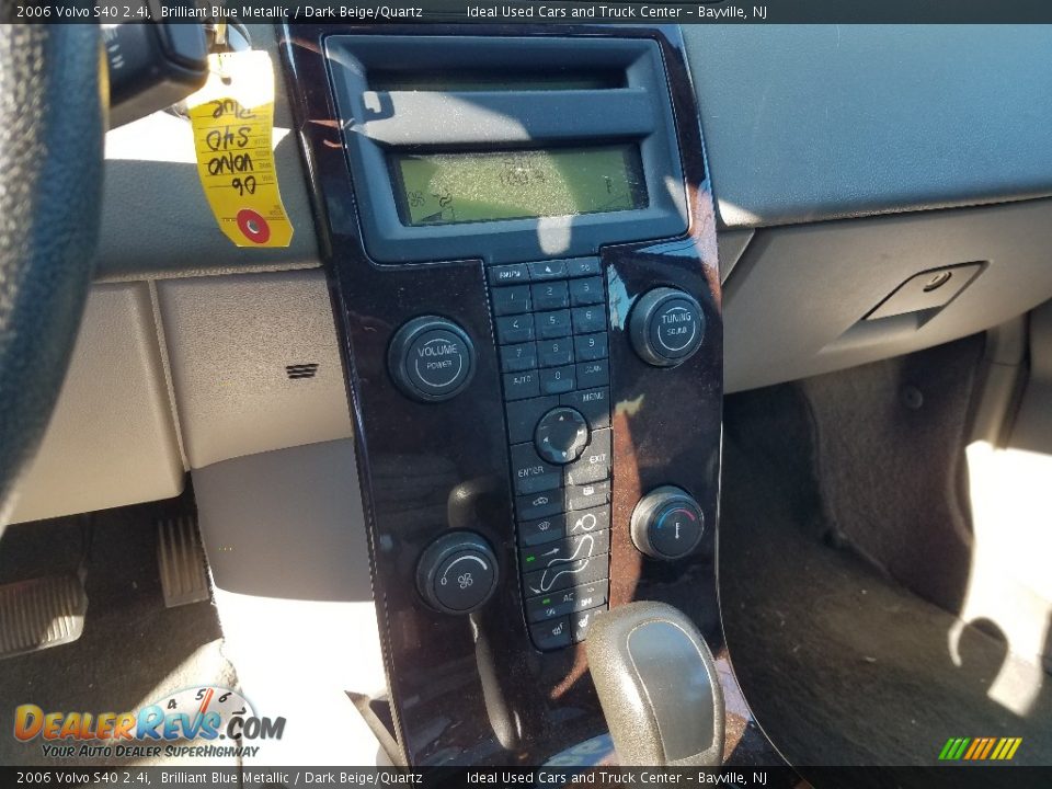 2006 Volvo S40 2.4i Brilliant Blue Metallic / Dark Beige/Quartz Photo #4