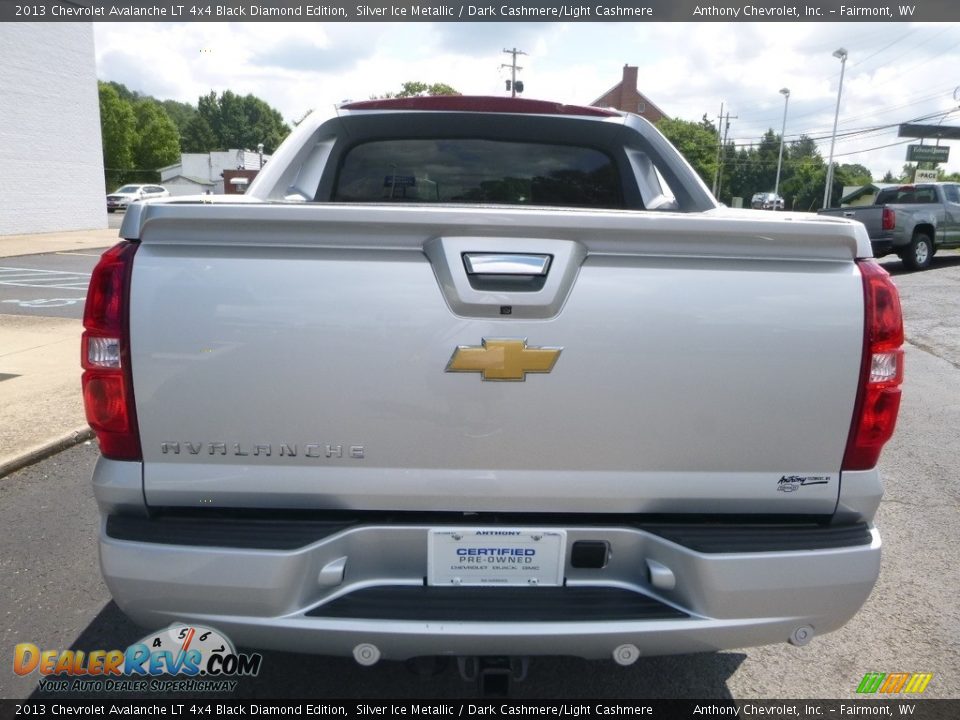 2013 Chevrolet Avalanche LT 4x4 Black Diamond Edition Silver Ice Metallic / Dark Cashmere/Light Cashmere Photo #5