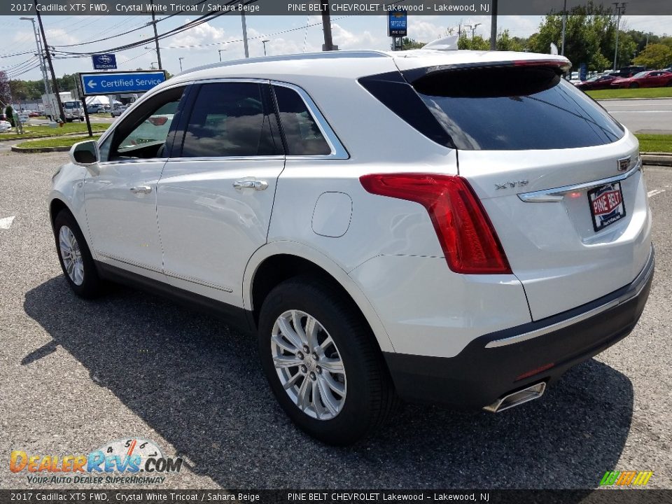 2017 Cadillac XT5 FWD Crystal White Tricoat / Sahara Beige Photo #2