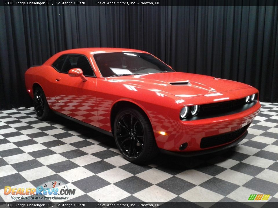 2018 Dodge Challenger SXT Go Mango / Black Photo #4