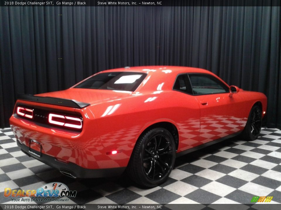 2018 Dodge Challenger SXT Go Mango / Black Photo #6