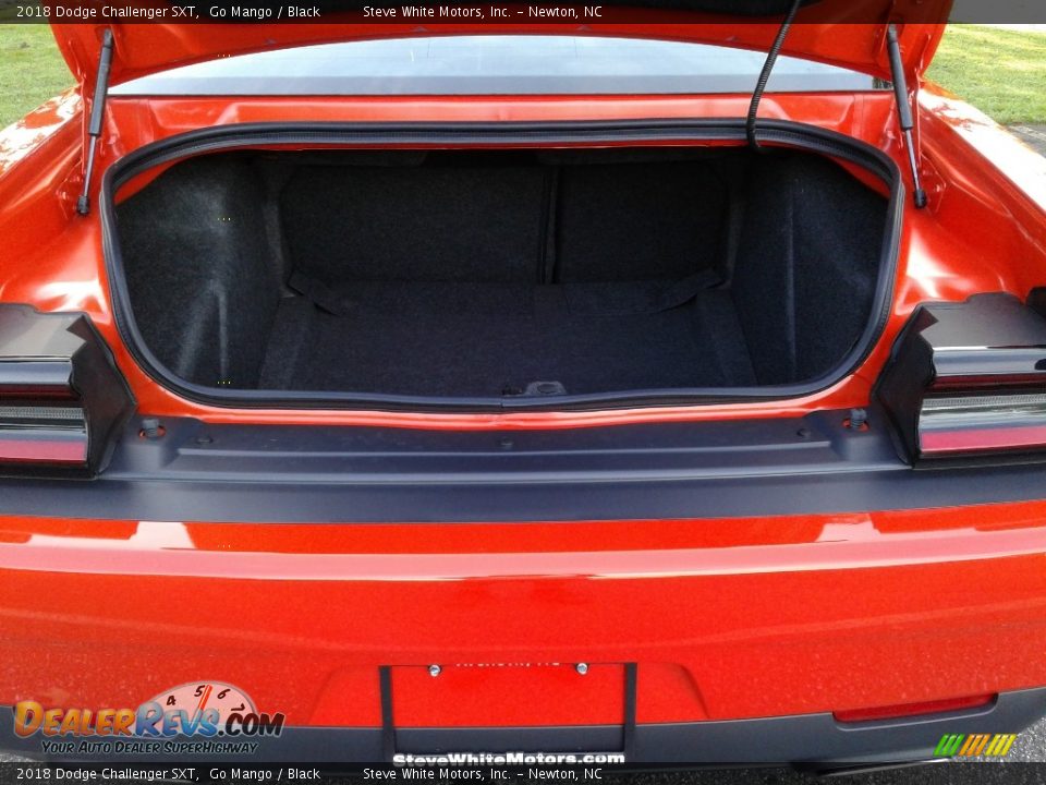 2018 Dodge Challenger SXT Go Mango / Black Photo #12