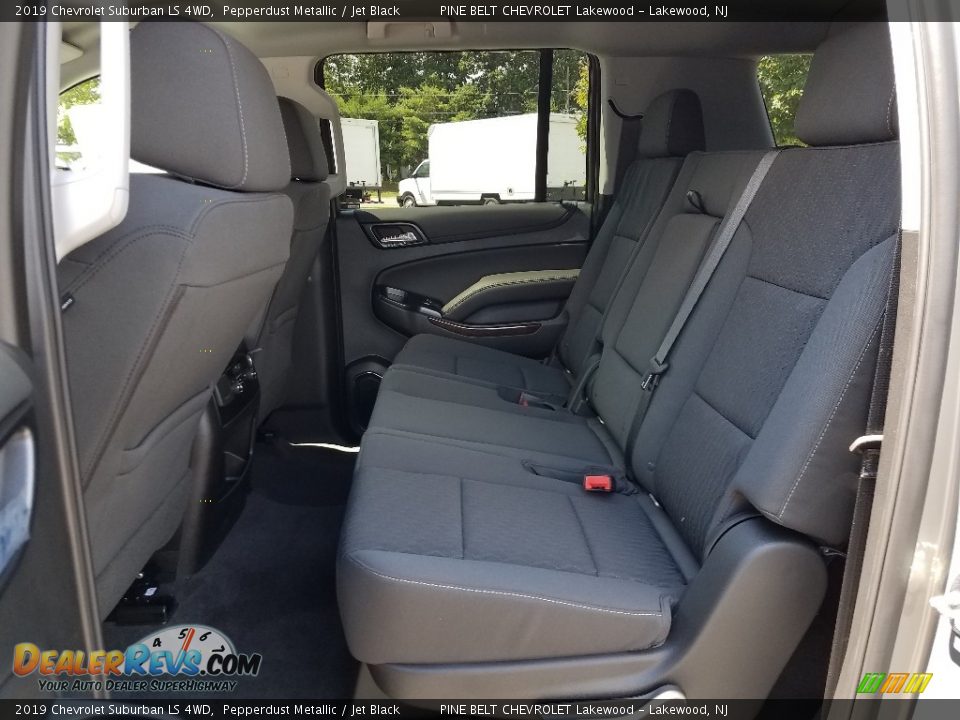 2019 Chevrolet Suburban LS 4WD Pepperdust Metallic / Jet Black Photo #6