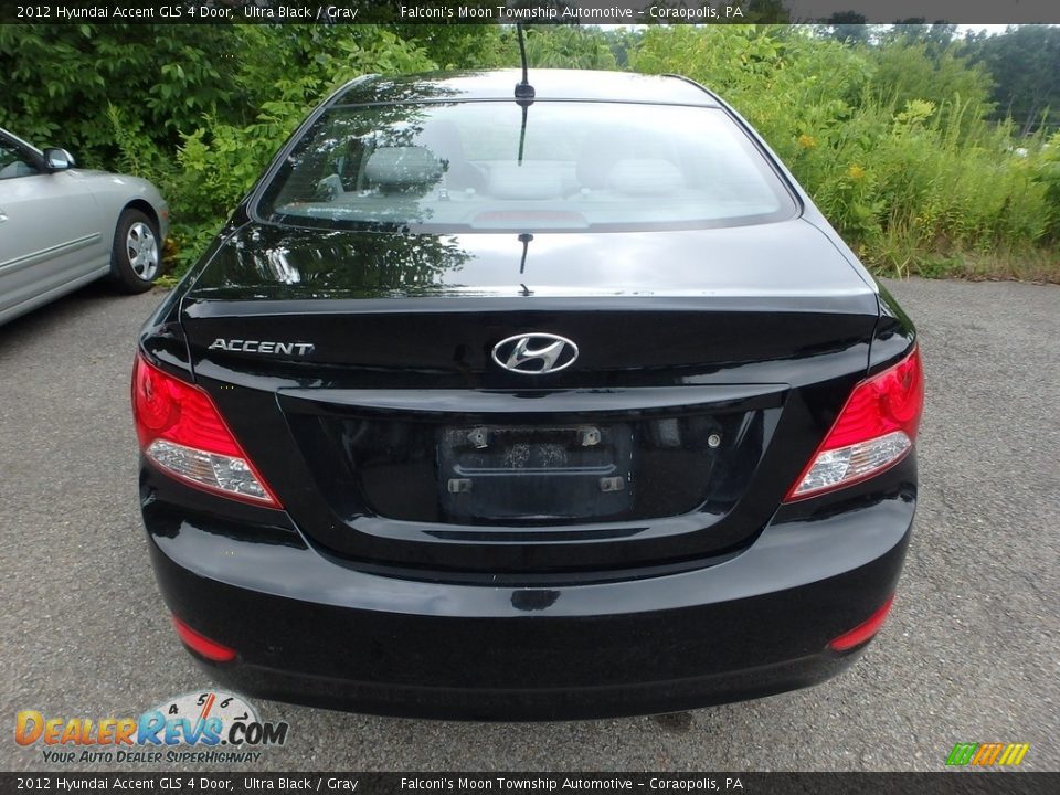 2012 Hyundai Accent GLS 4 Door Ultra Black / Gray Photo #3