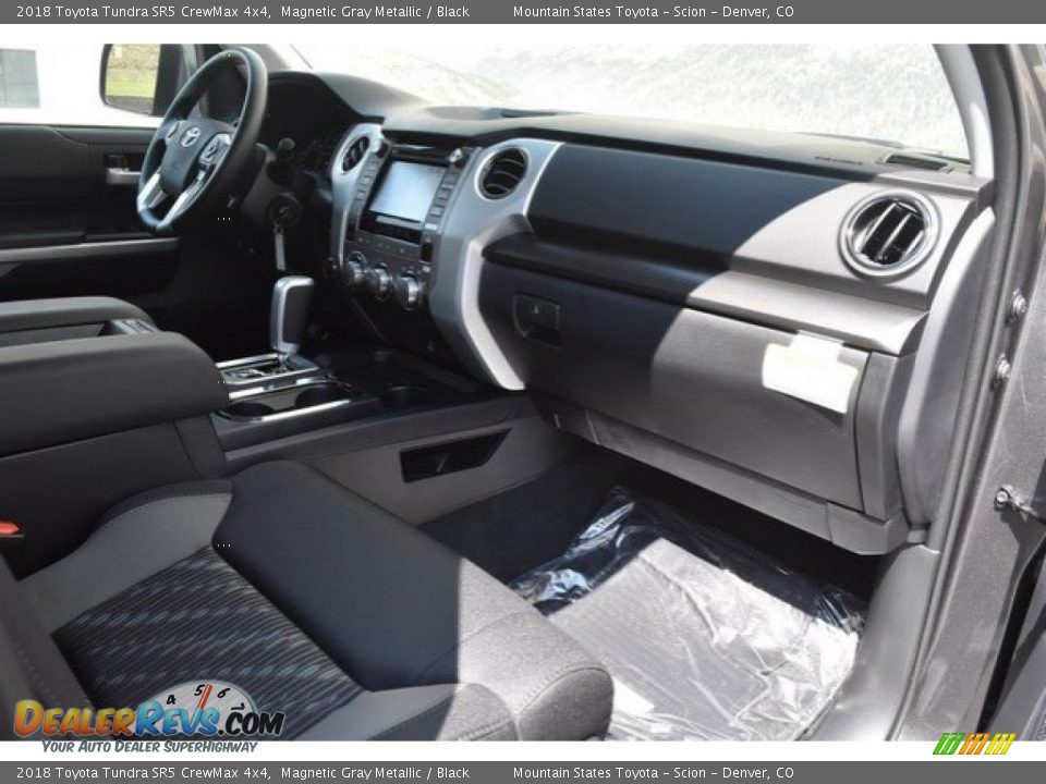 2018 Toyota Tundra SR5 CrewMax 4x4 Magnetic Gray Metallic / Black Photo #10
