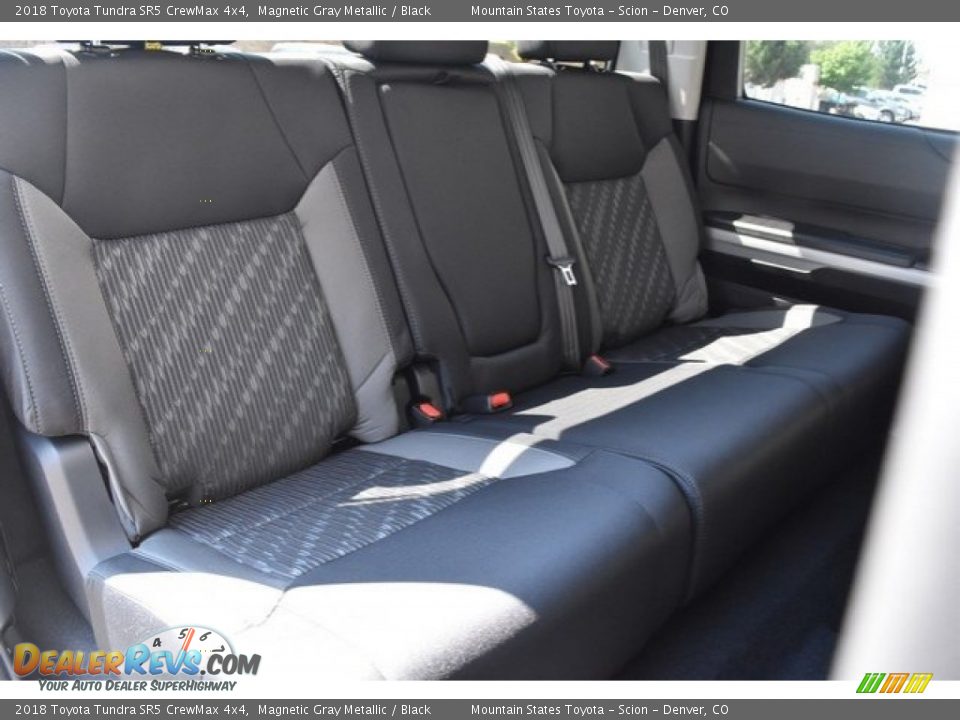 2018 Toyota Tundra SR5 CrewMax 4x4 Magnetic Gray Metallic / Black Photo #18