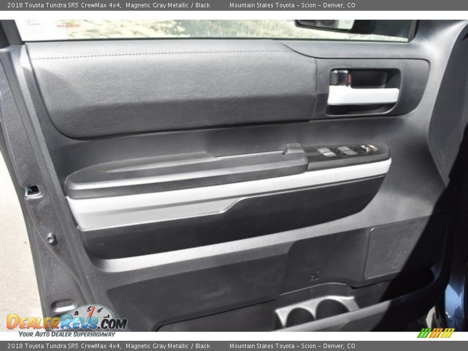 2018 Toyota Tundra SR5 CrewMax 4x4 Magnetic Gray Metallic / Black Photo #19