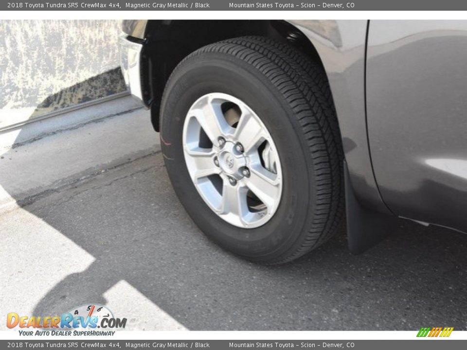 2018 Toyota Tundra SR5 CrewMax 4x4 Magnetic Gray Metallic / Black Photo #32