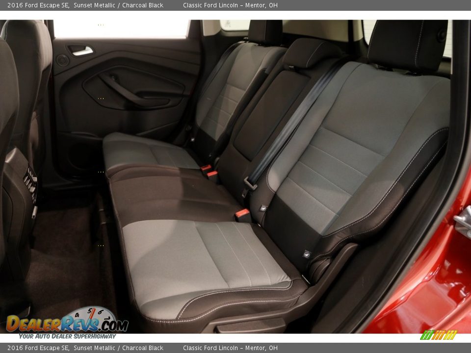2016 Ford Escape SE Sunset Metallic / Charcoal Black Photo #19