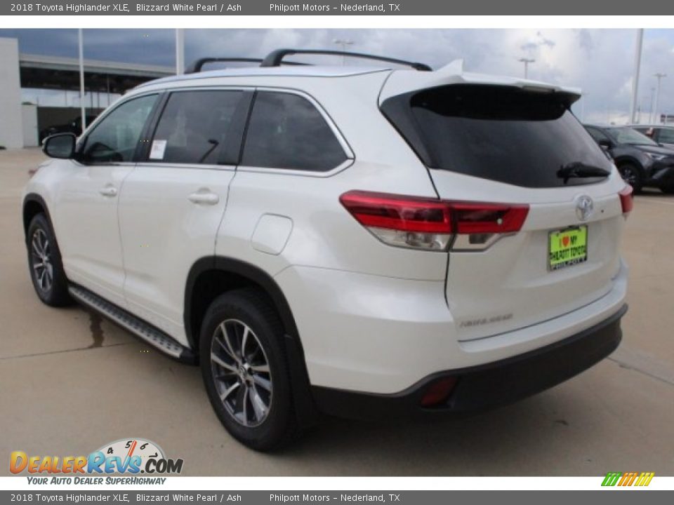 2018 Toyota Highlander XLE Blizzard White Pearl / Ash Photo #6
