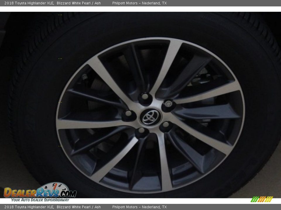 2018 Toyota Highlander XLE Blizzard White Pearl / Ash Photo #10